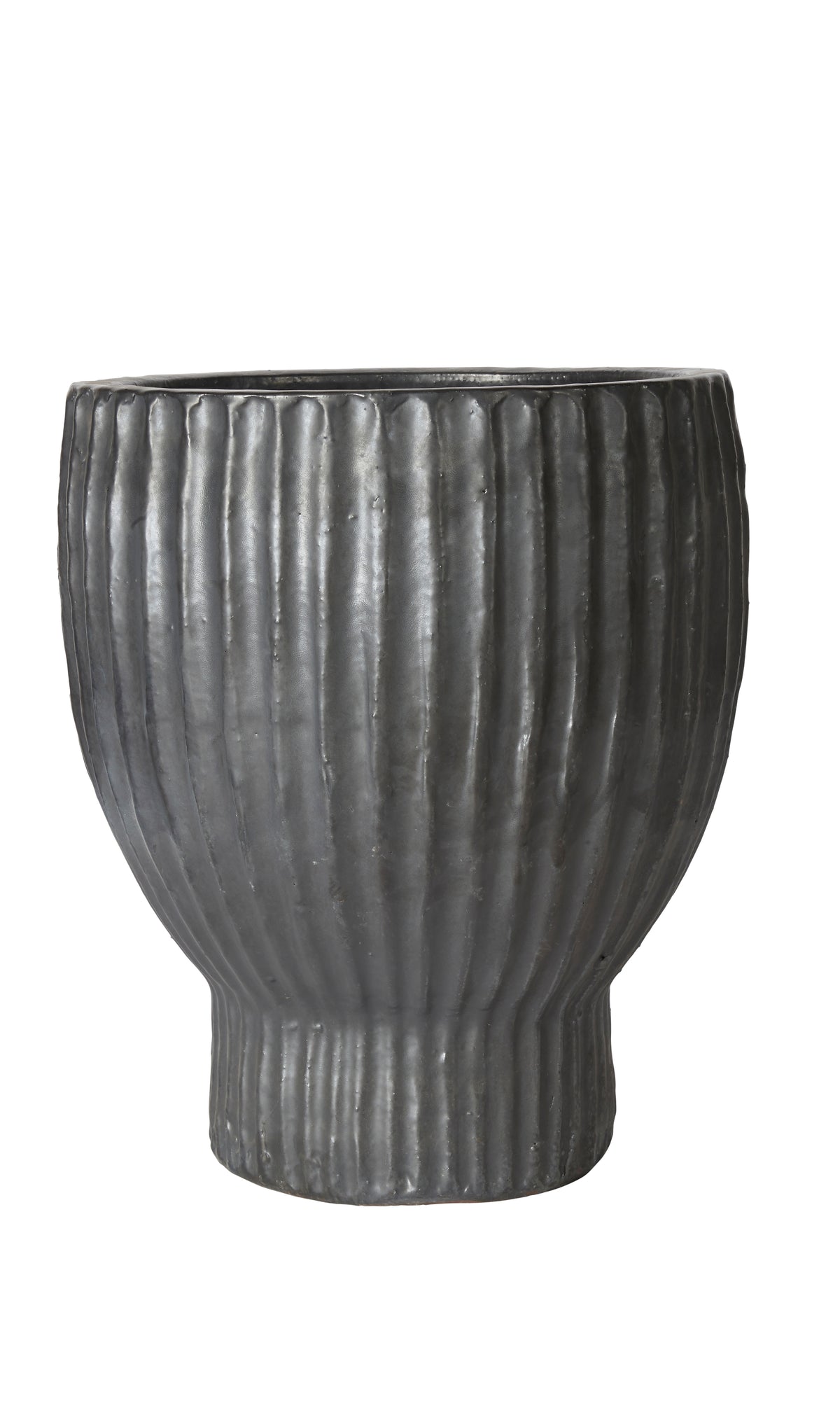 Sculptural outdoor pots in matte black finish – FEDORA large and small