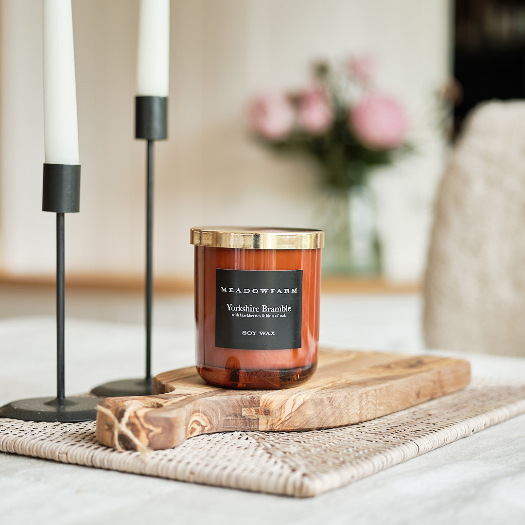 2-Wick Scented Candle – Yorkshire Bramble 400g by Meadowfarm
