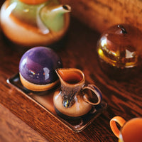 hkliving 4pm style milk jug and sugar pot on a kitchen sideborad on a 70s tray