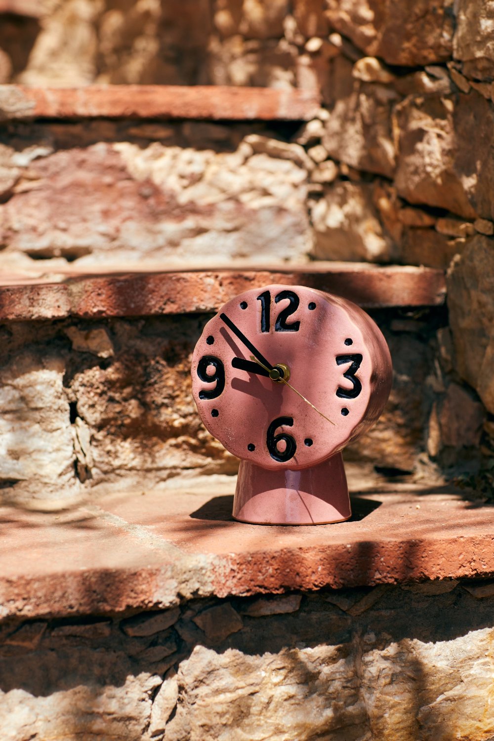 Retro Ceramic Clocks by HKLIVING