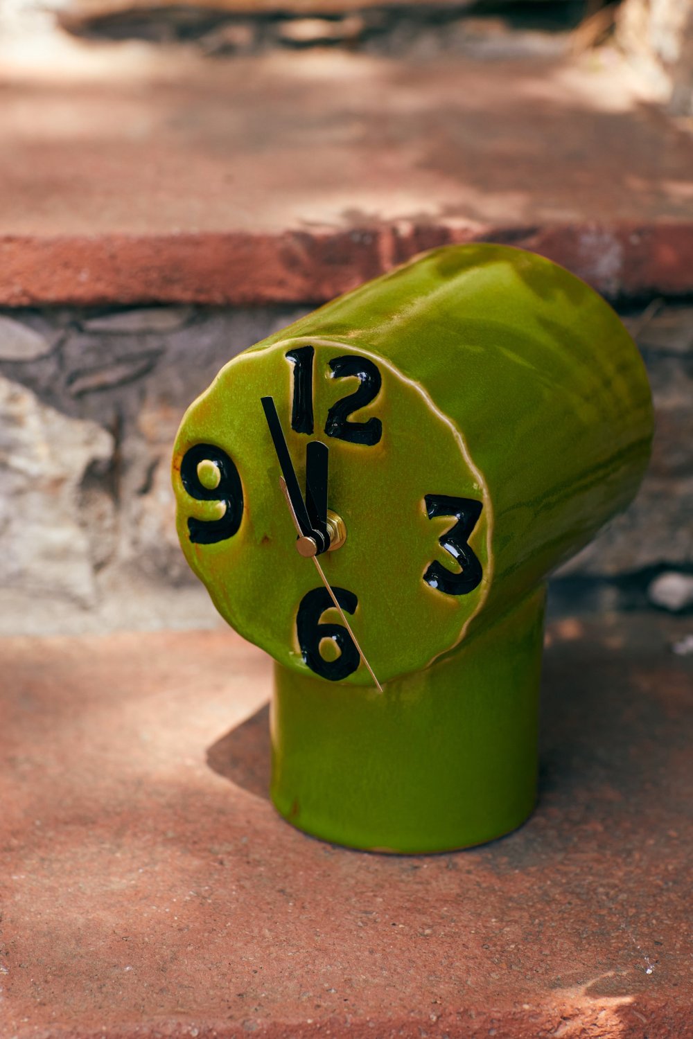 Retro Ceramic Clocks by HKLIVING