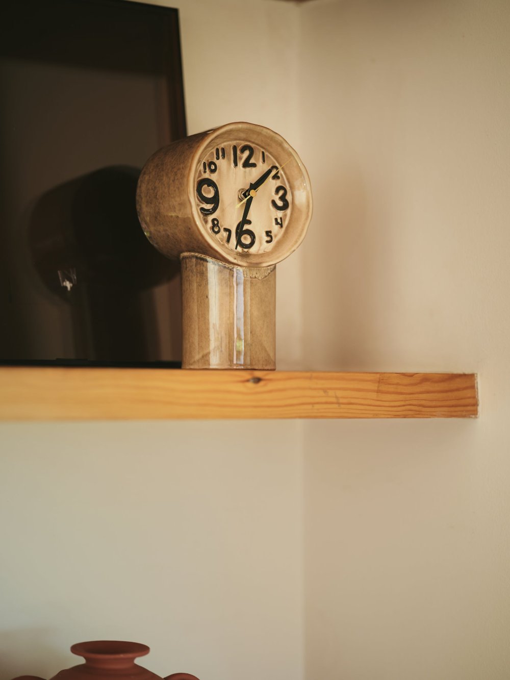 Retro Ceramic Clocks by HKLIVING