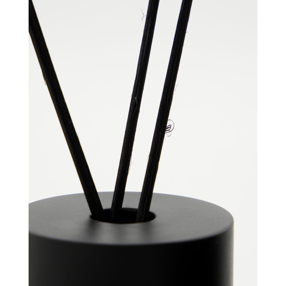 Dark Wood Reed Diffuser - Meraki Home Fragrance