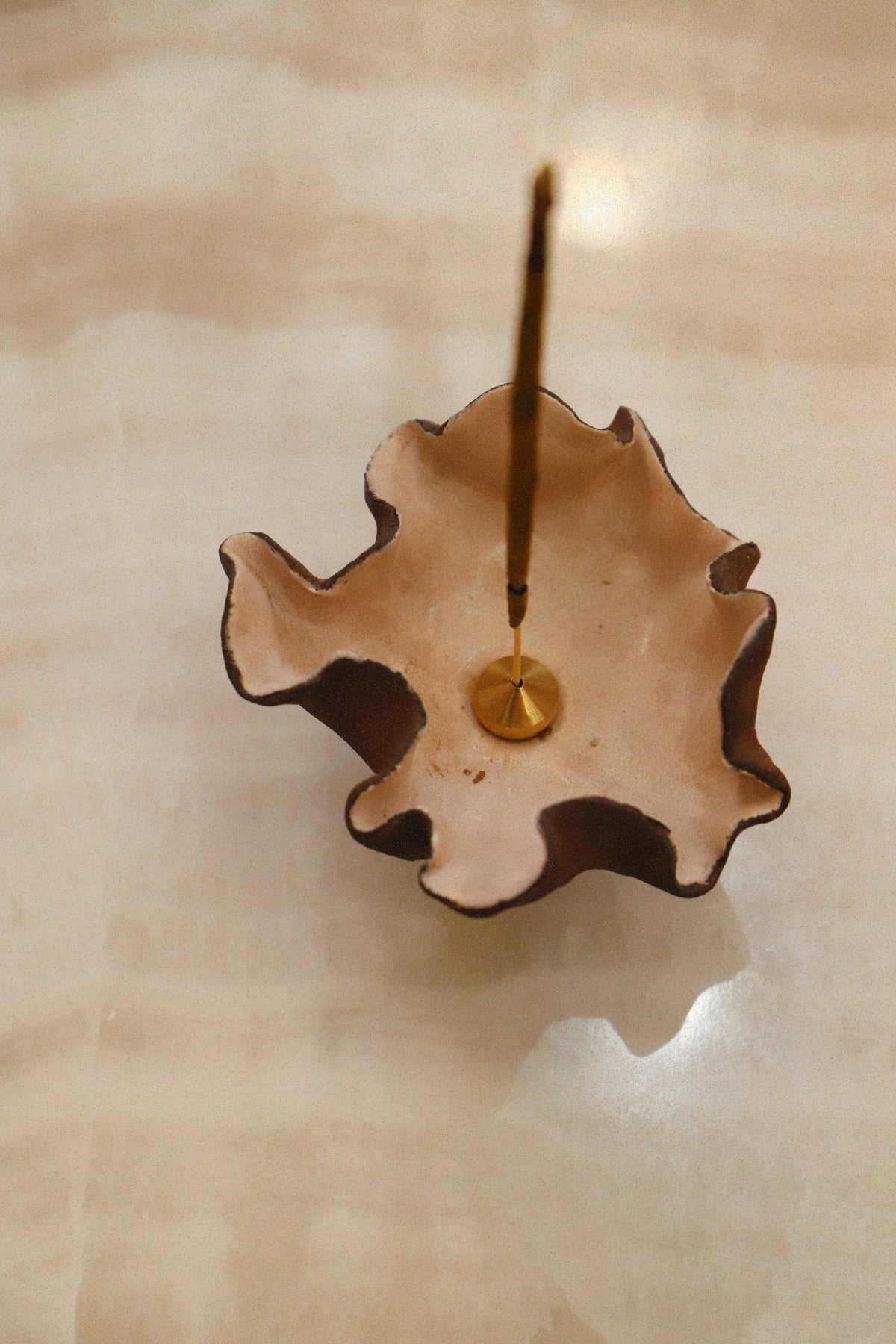 Hibiscus Rouge Handmade Ceramic Incense Holder – NH x L&S Ceramics