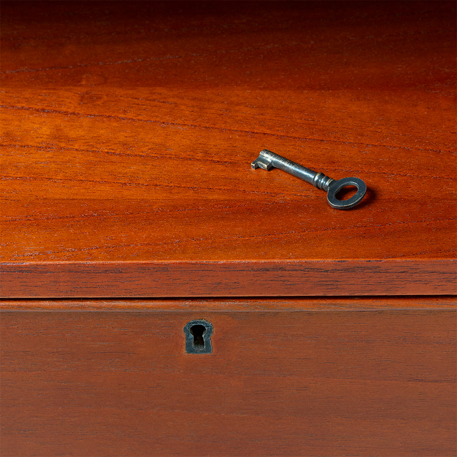 Wooden Secretary Stained by HKLIVING – A Timeless Blend of Classic and Modern Nordic Design