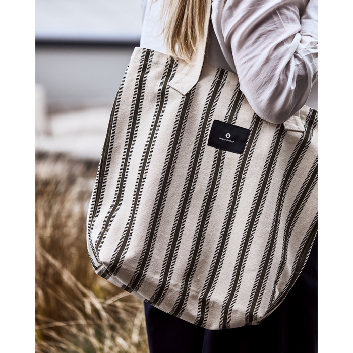 Scandinavian tote bag in off-white and brown, perfect for shopping