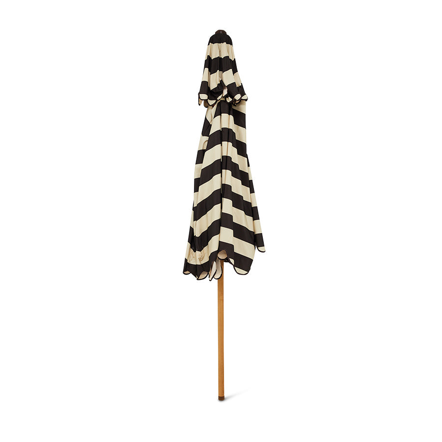 1950s Striped Patio Umbrella – Stracciatella Parasol by HKLIVING