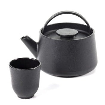Tea Pot M Cast Iron Black INKU by Serax