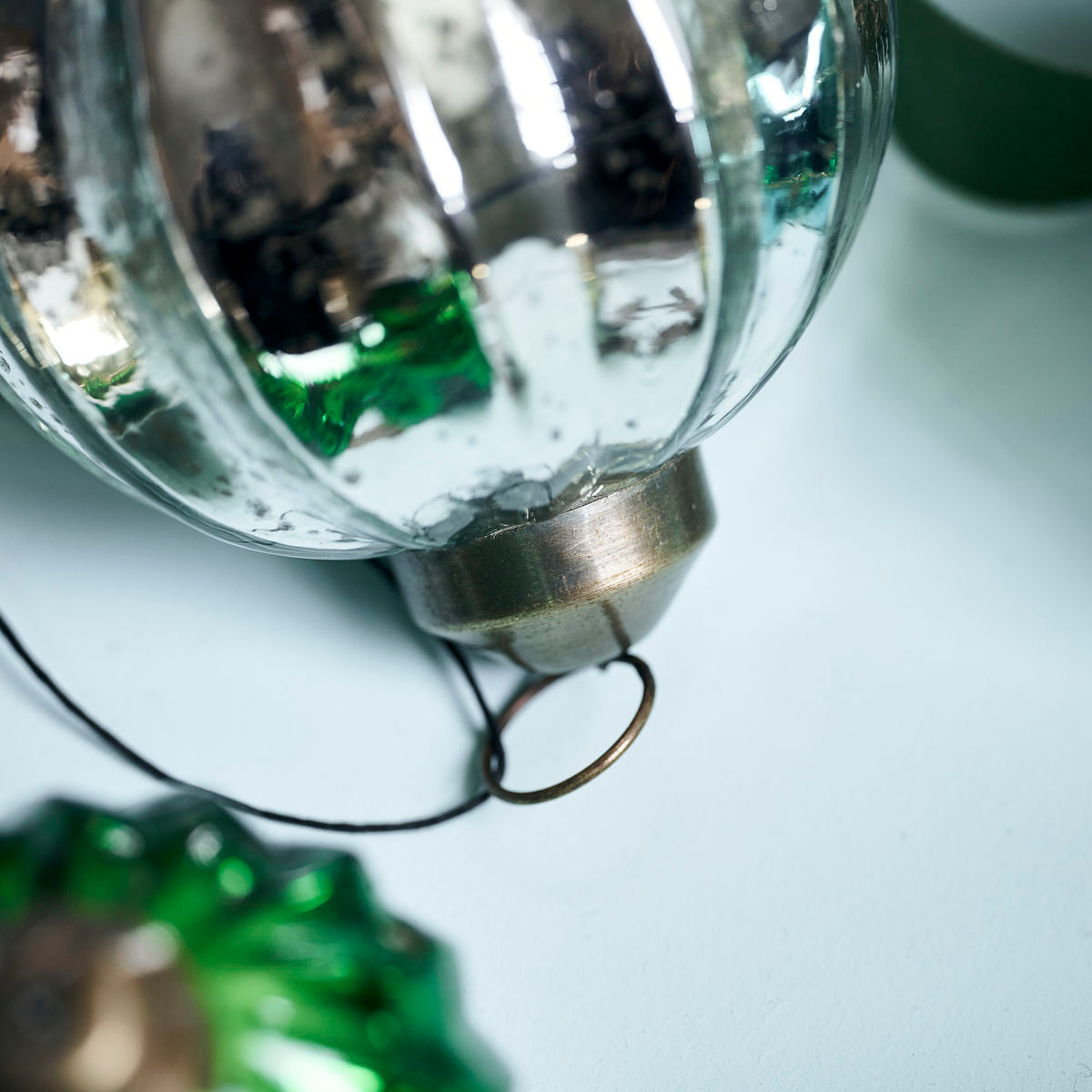 Shim Silver Ornament L Bauble