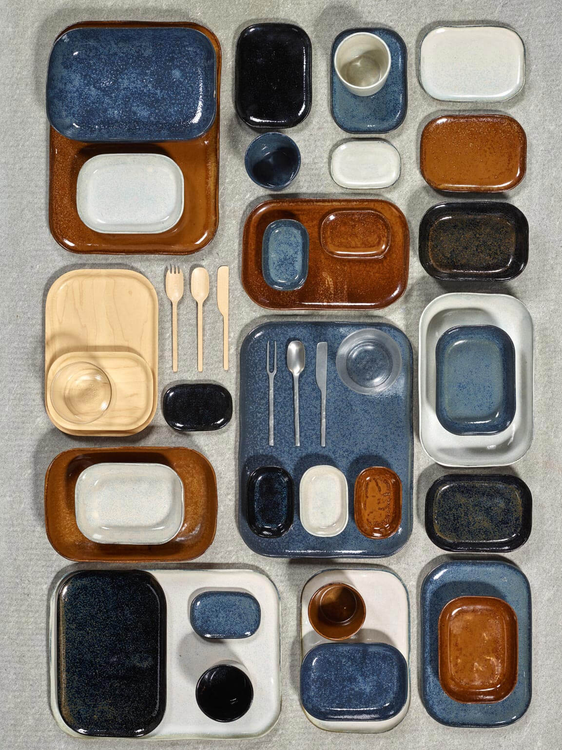 Plate Rectangular Merci No.2 L