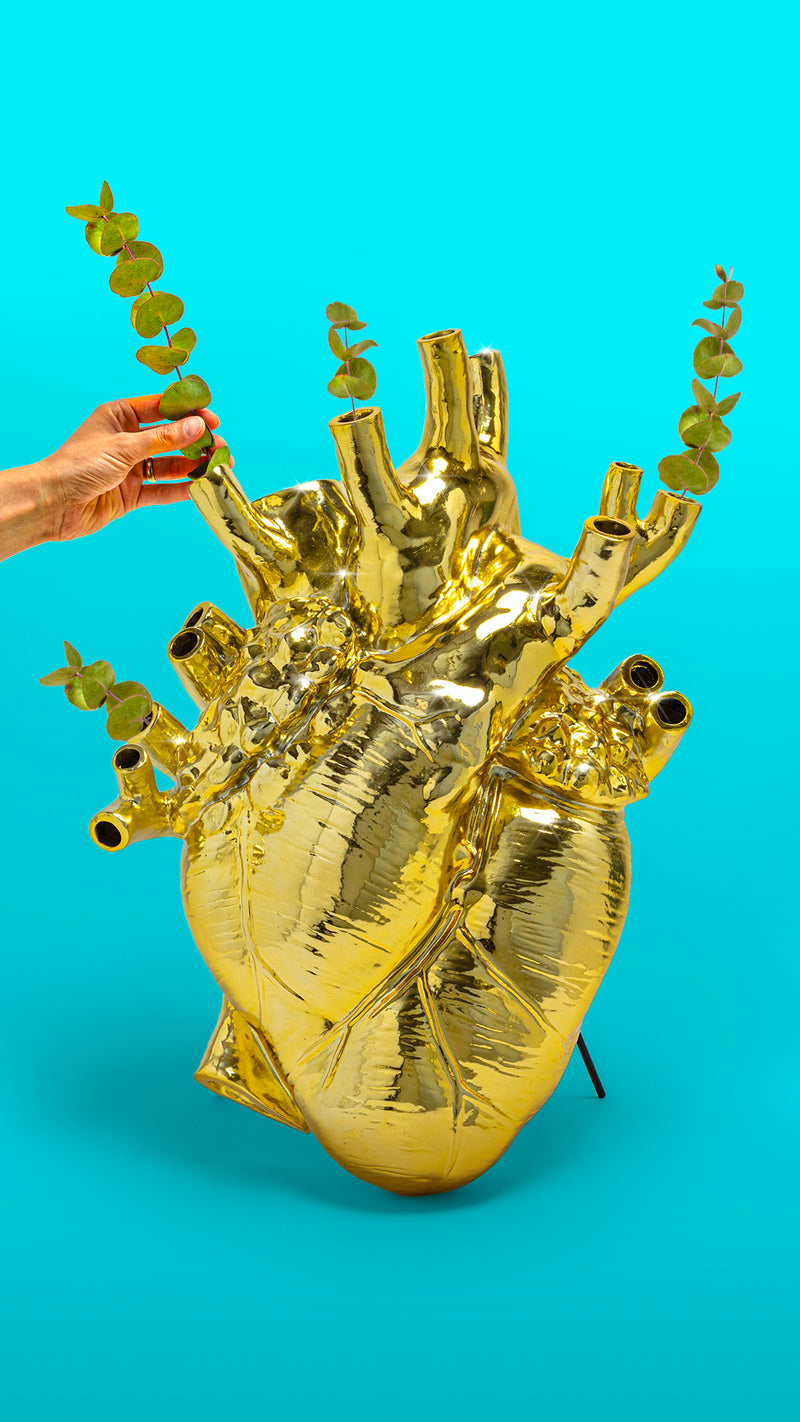 Seletti Love In Bloom Giant Gold Vase – Oversized Golden Anatomical Heart Vase