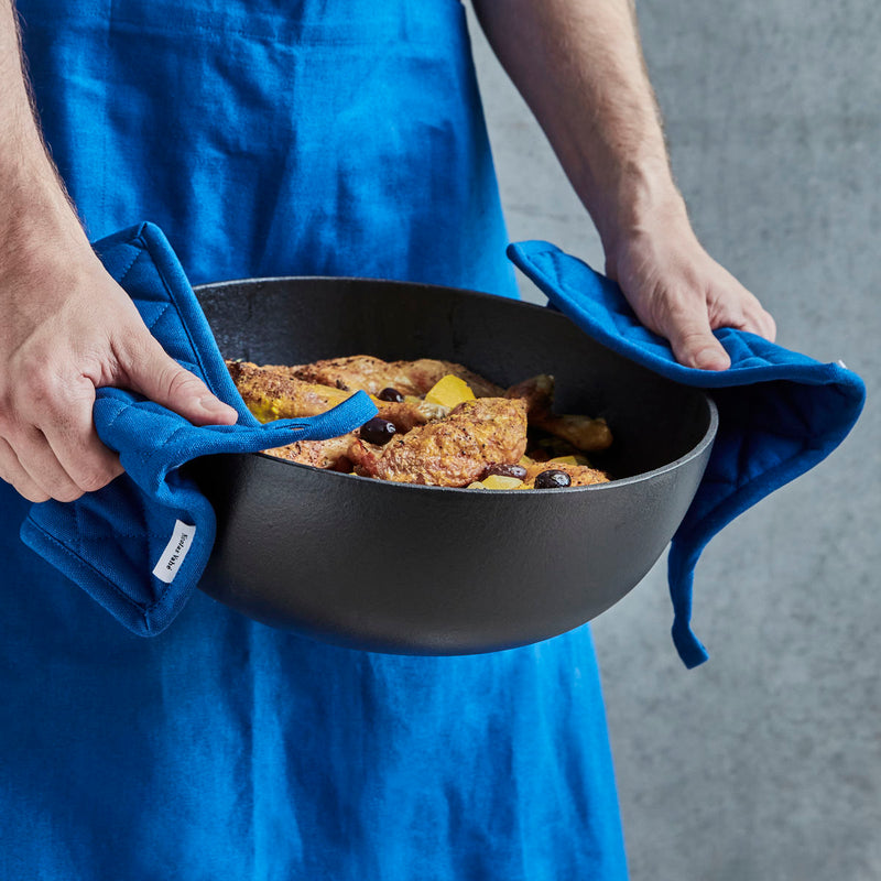 Pot Holders, Oven Gloves, Set of 2, Pan Trivet, Blue by Nicolas Vahé