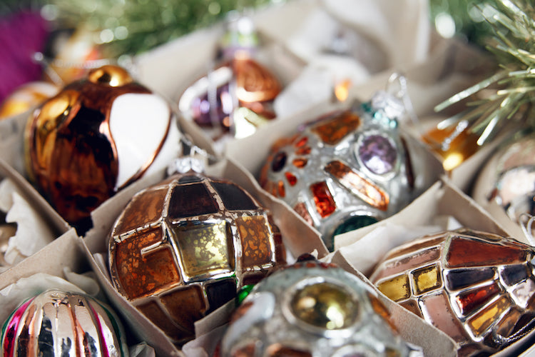 Glass Christmas Ornaments: Jewel Round by hkliving