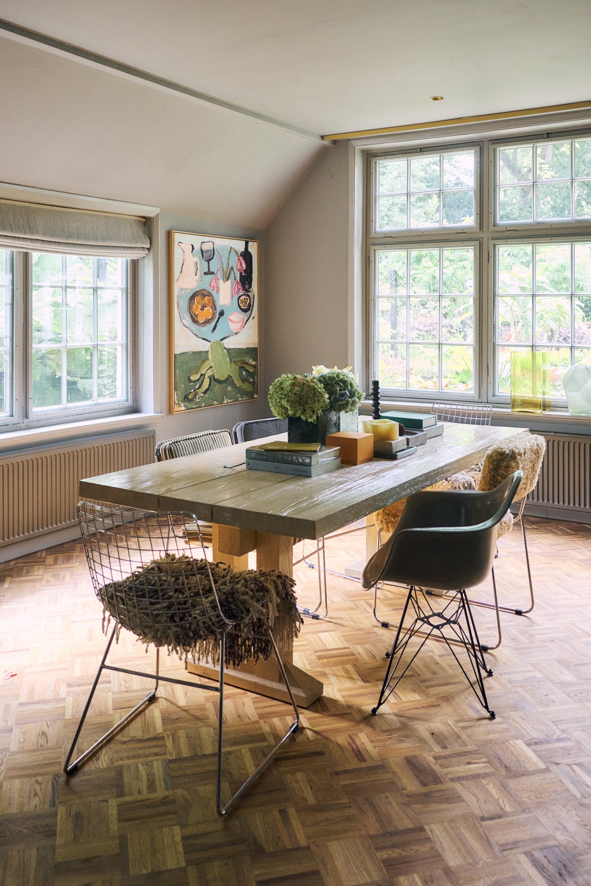 HKLIVING Wire Chair Comfort Kit shaggy cushions on Wire Chairs around a dining table set with books and flowers