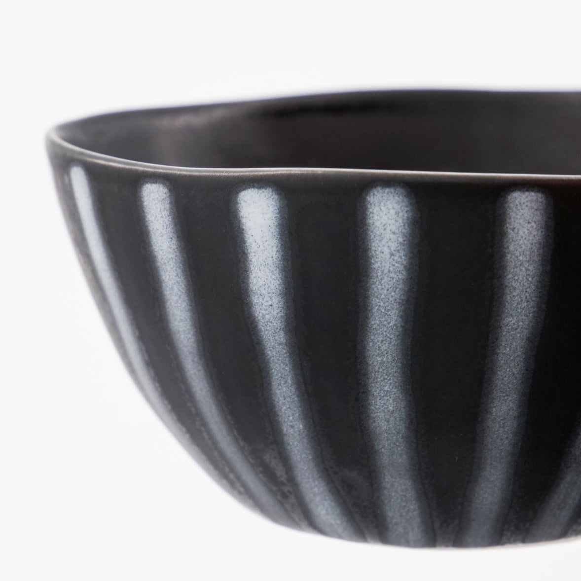 Line Black/Brown Bowl