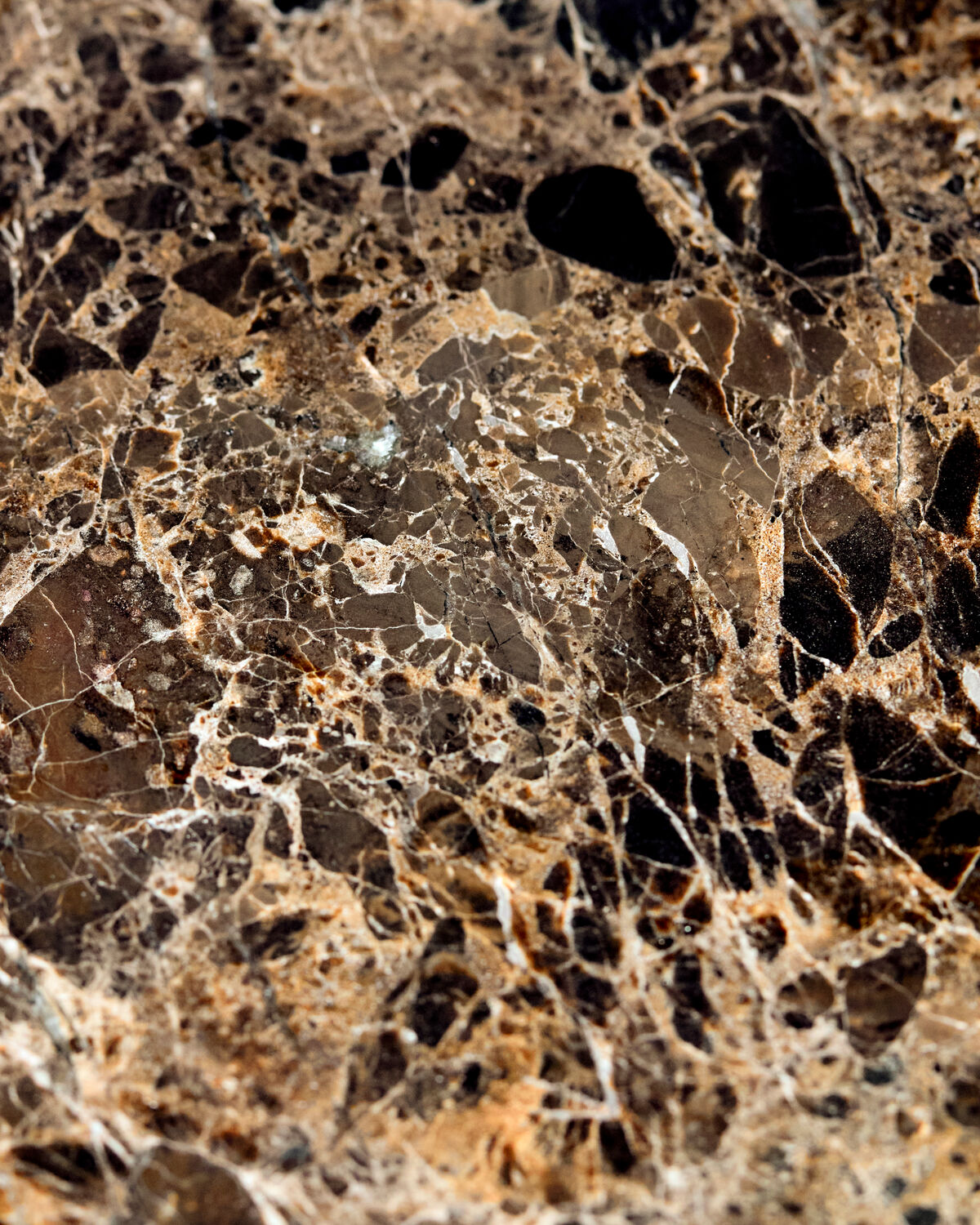 Close-up of House Doctor Able tray showing dark Emperador marble veining detail