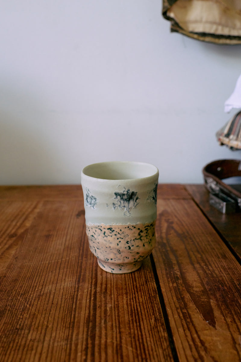hkliving Artist Ceramics mug set adding colour and texture to a calm morning scene.