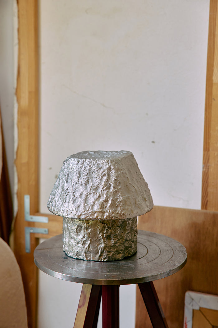 Artefact Aluminium Table Lamp by HKLIVING – Small Sculptural Light for Modern Spaces