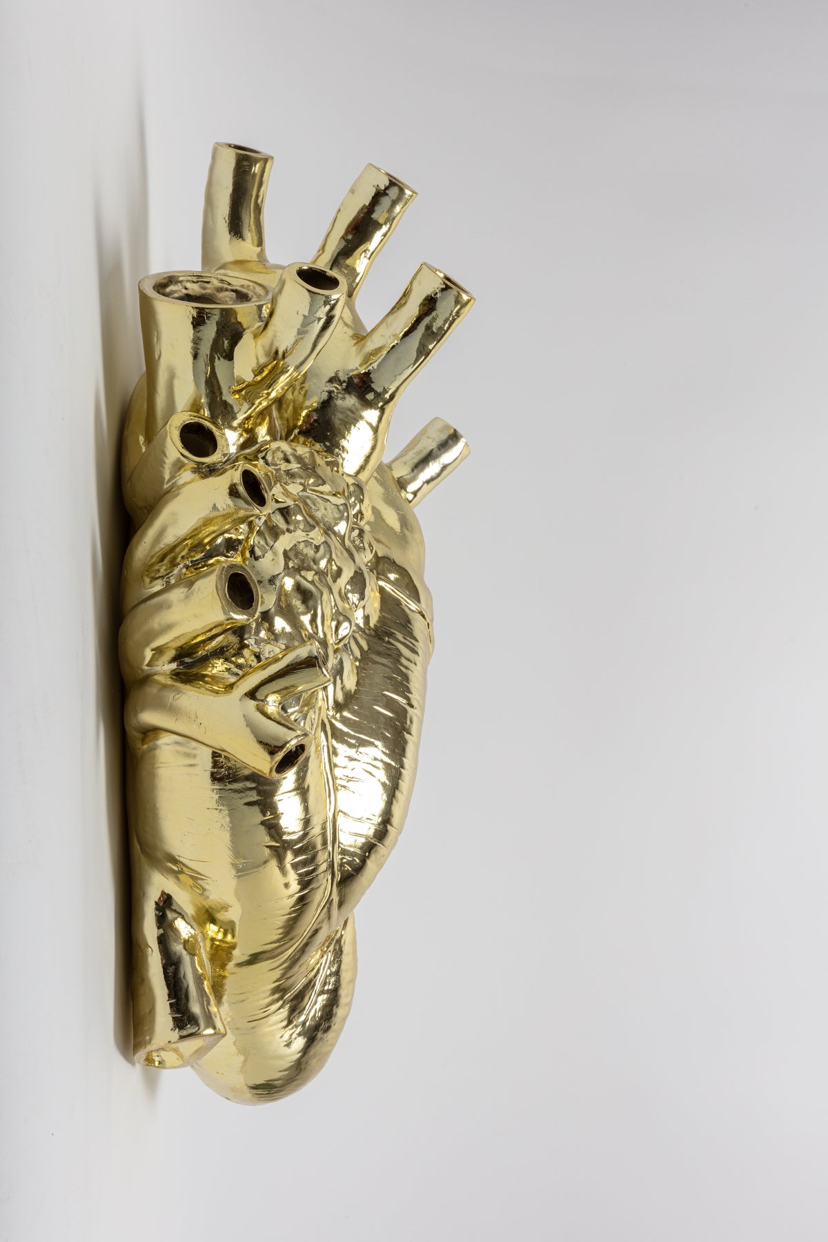 Seletti Love In Bloom Giant Gold Vase – Oversized Golden Anatomical Heart Vase