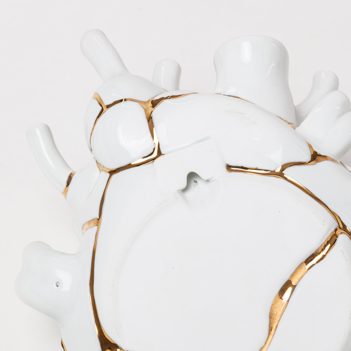 Seletti Love In Bloom Kintsugi Vase – Japanese-Inspired Anatomical Heart Vase