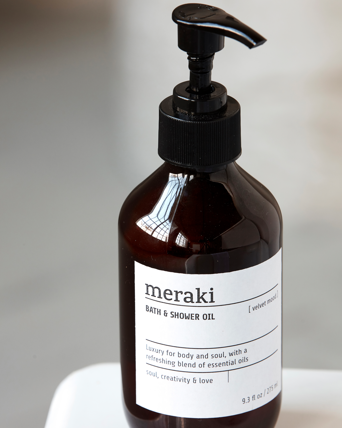 Bath & Shower Oil, Velvet Mood by Meraki