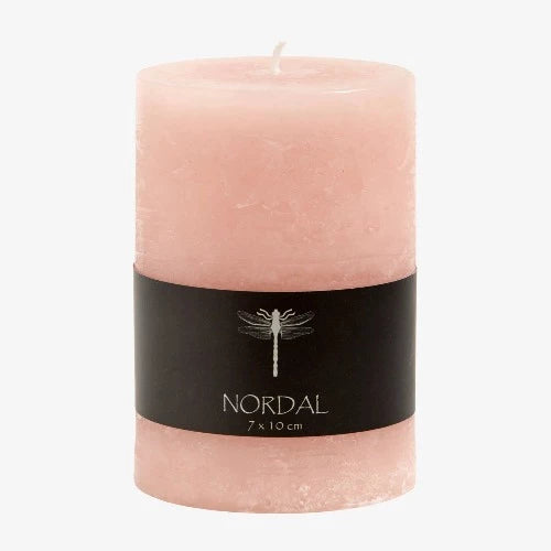 rose coloured pillar candle: coloured not scented mind you