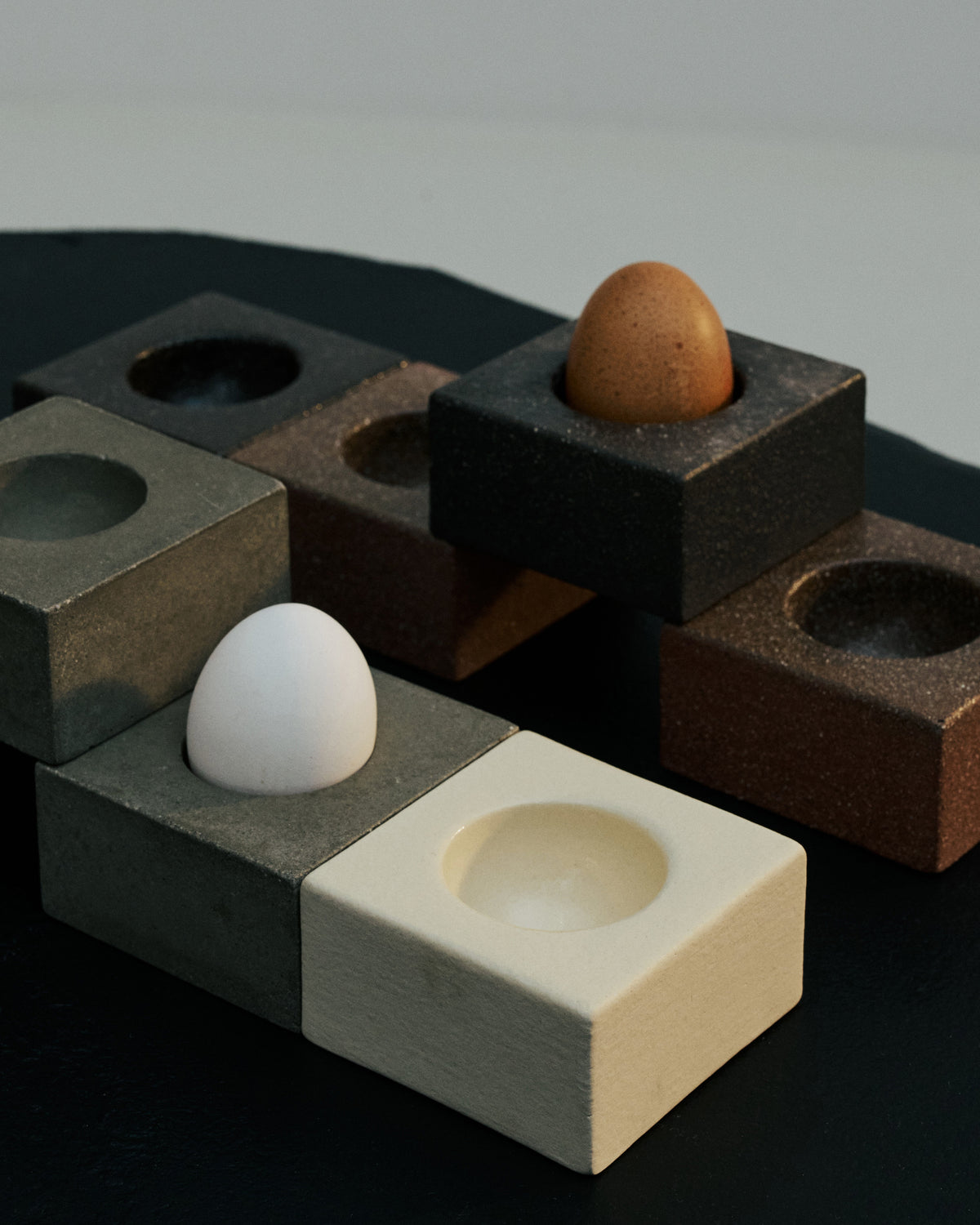 Egg Cup in Black Stoneware, Uovo by Serax