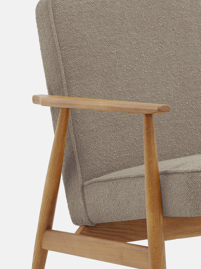Fox Lounge Chair, Boucle, 366 Concept
