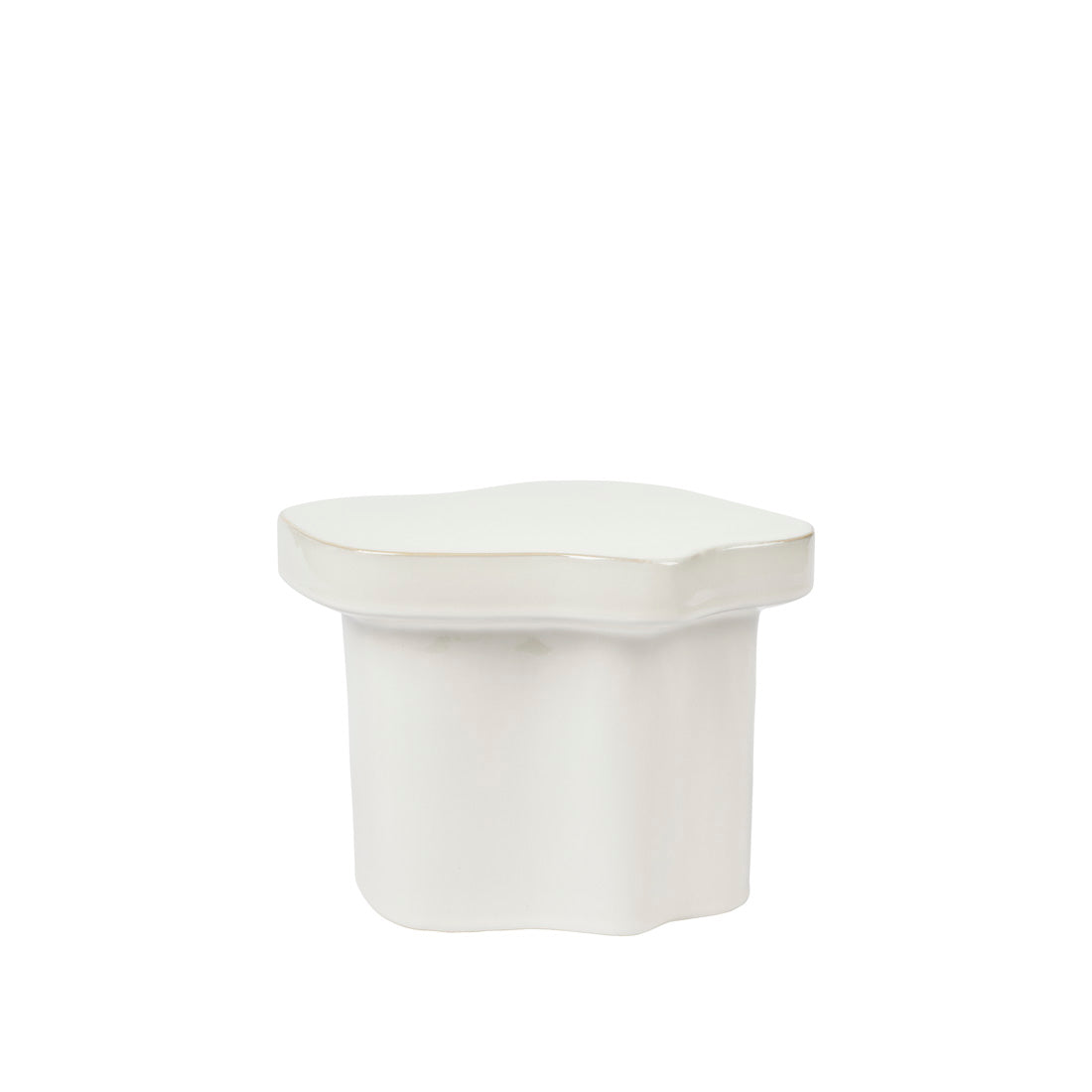 Broste Copenhagen Sonja Pedestal in glossy off white stoneware with a wavy outline, on a white background