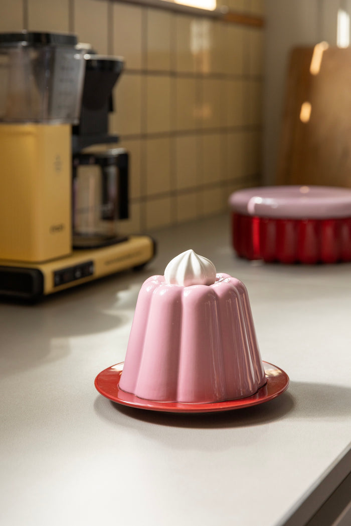 Cloche Pudding Pink by &klevering | Playful Dessert Display
