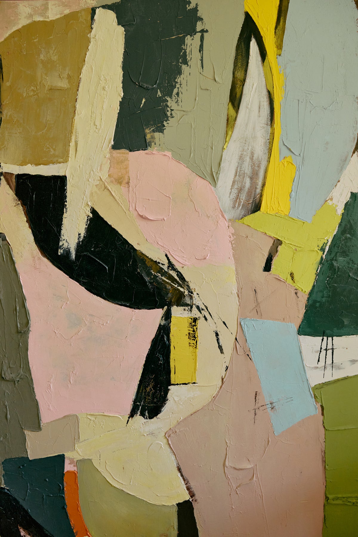 Textured brush strokes and layered pastel tones from HKLIVING ‘Colour Cult’ canvas.
