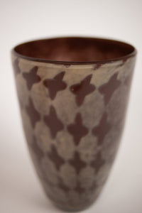 Close-up of the taupe pattern on the Harley brown vase by Olsson & Jensen