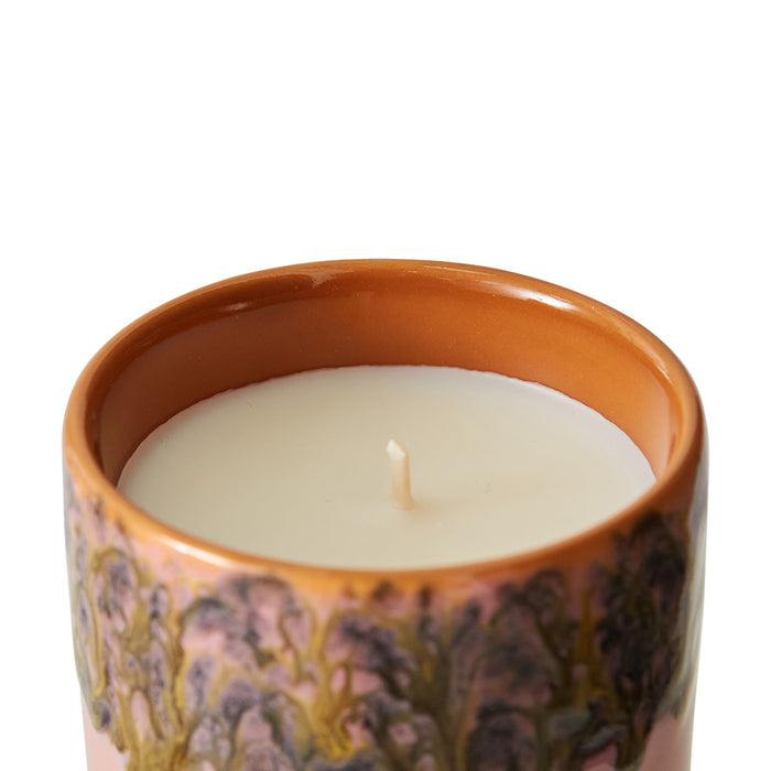 Rim and wax detail of HKLIVING 70s Ceramics Miami candle