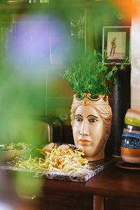Cream Sicilian-style decorative heads with crowns by hkliving