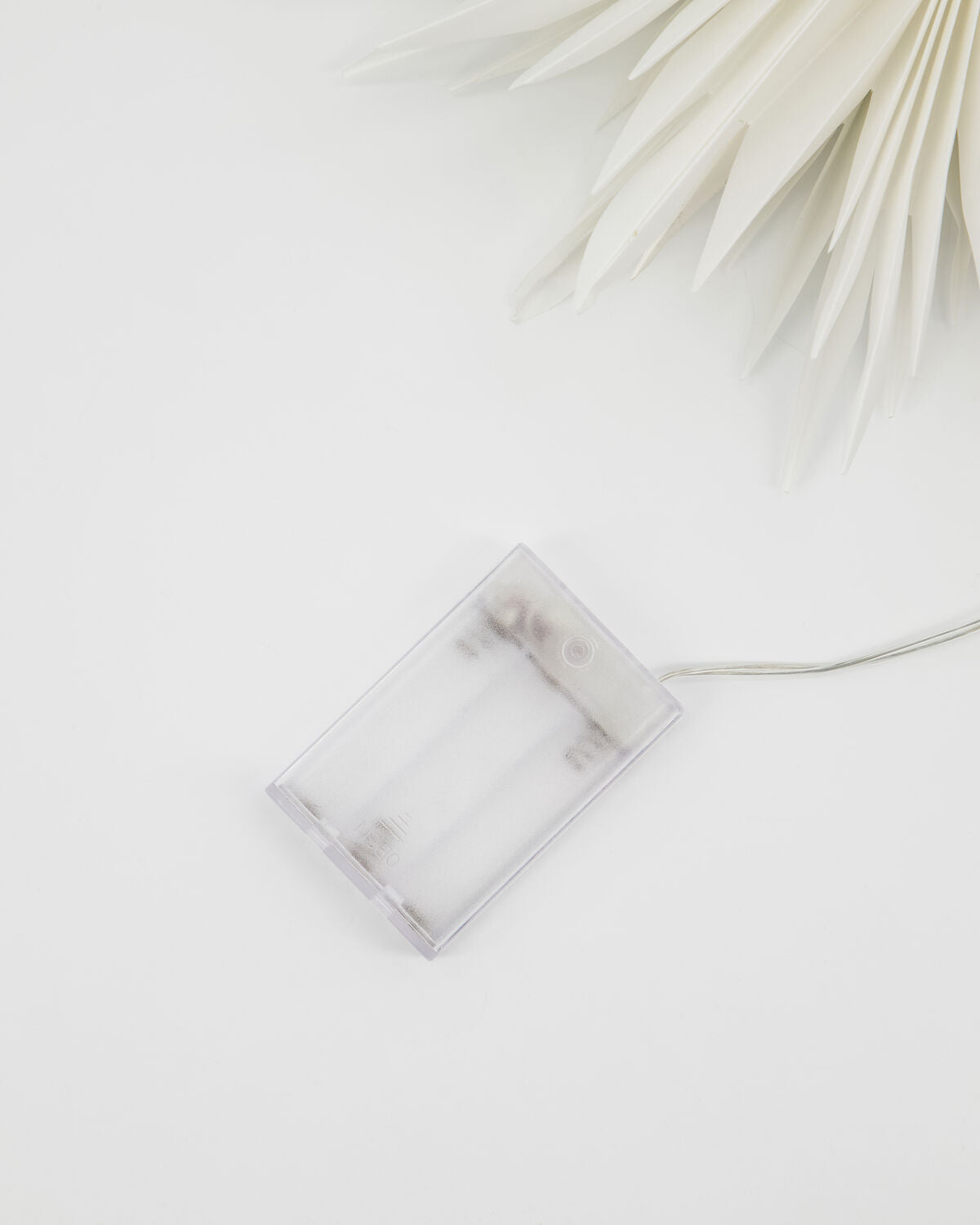 Battery box and cable for the House Doctor Gant LED paper star