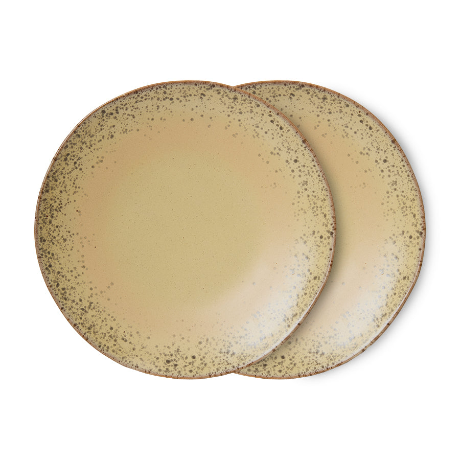 Single HKLIVING 70s Ceramics dinner plate in sandy grit speckled glaze on white background