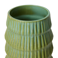 close-up of the ribbed texture and rim on the HKLIVING petal green ceramic table lamp shade