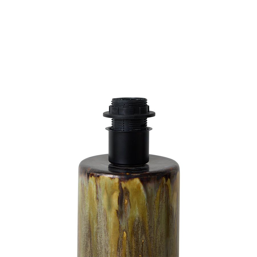 Close-up of E27 lamp fitting on ceramic lamp base