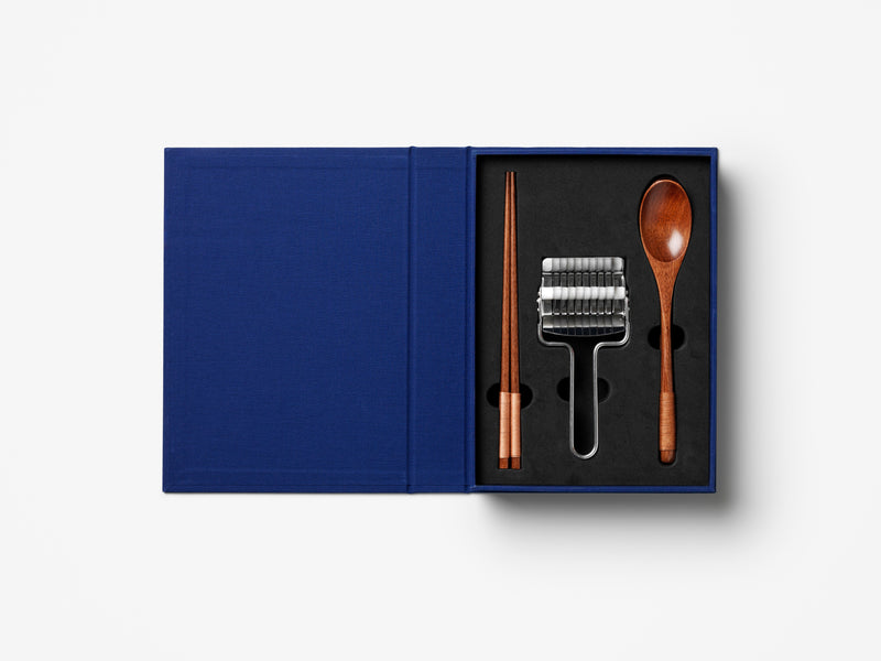 Ramen tools set in blue book-style box