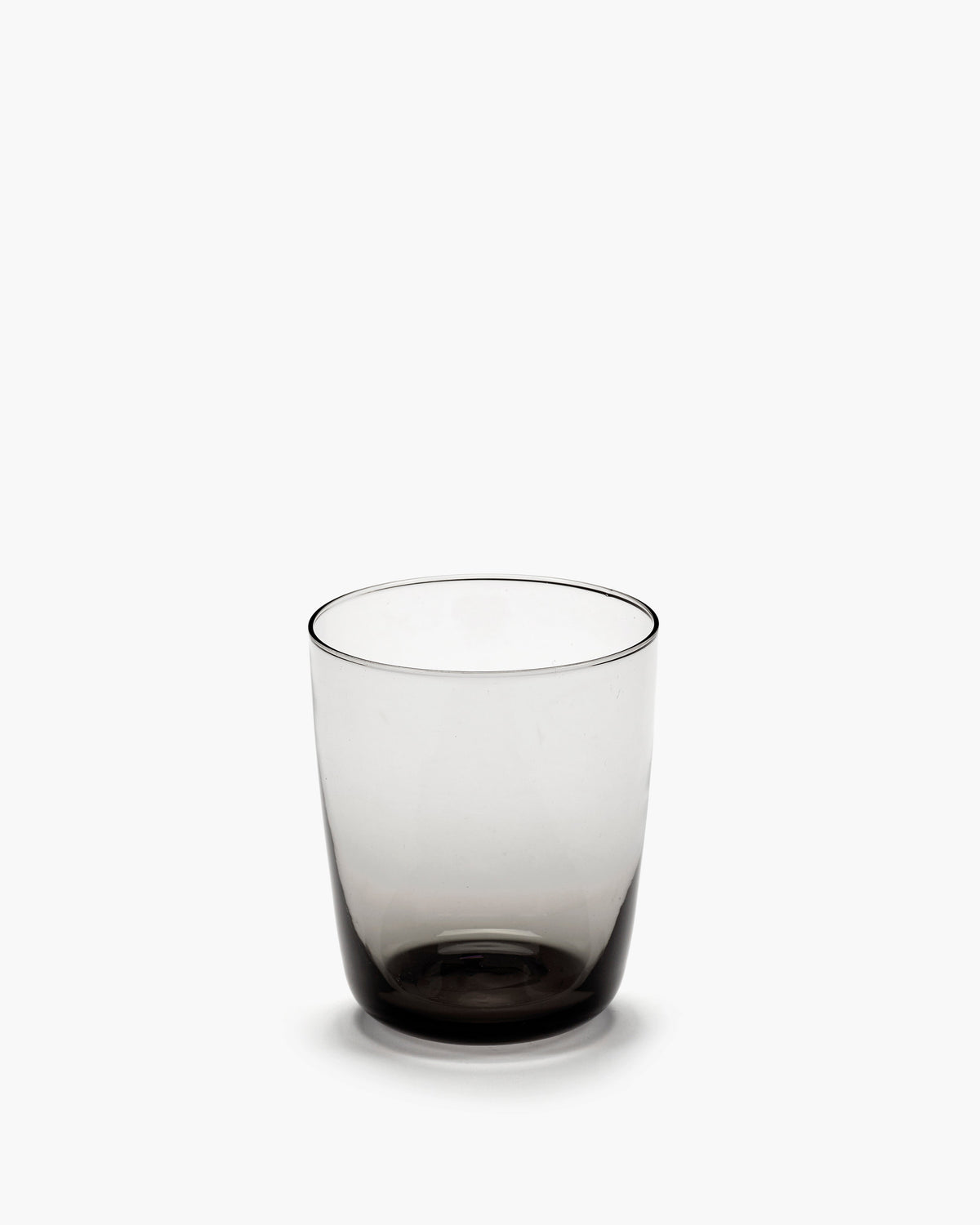 Cena 33cl high glass in smoky grey by Serax on a white background