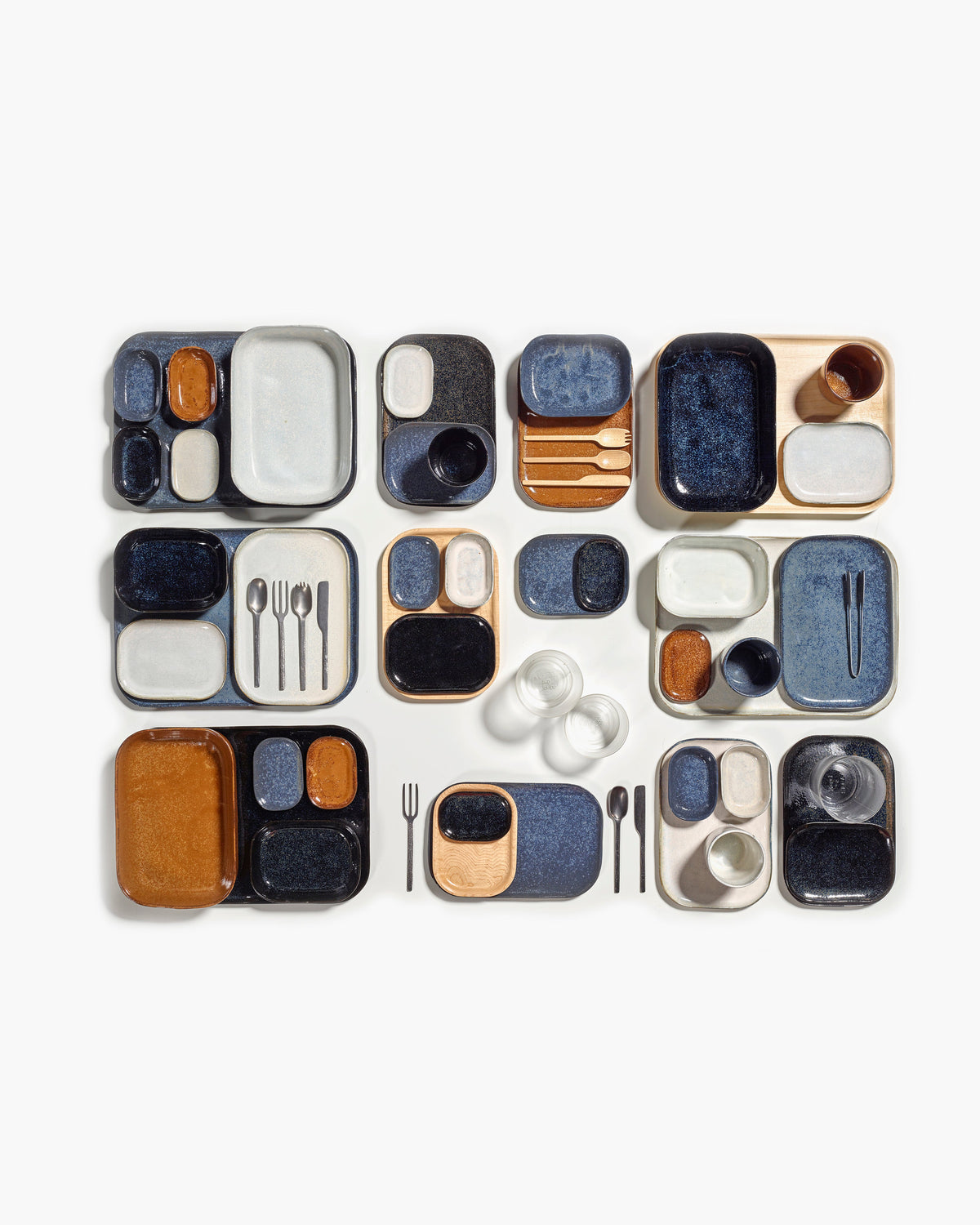 Serax Merci La Nouvelle Table stoneware collection in off-white and blue