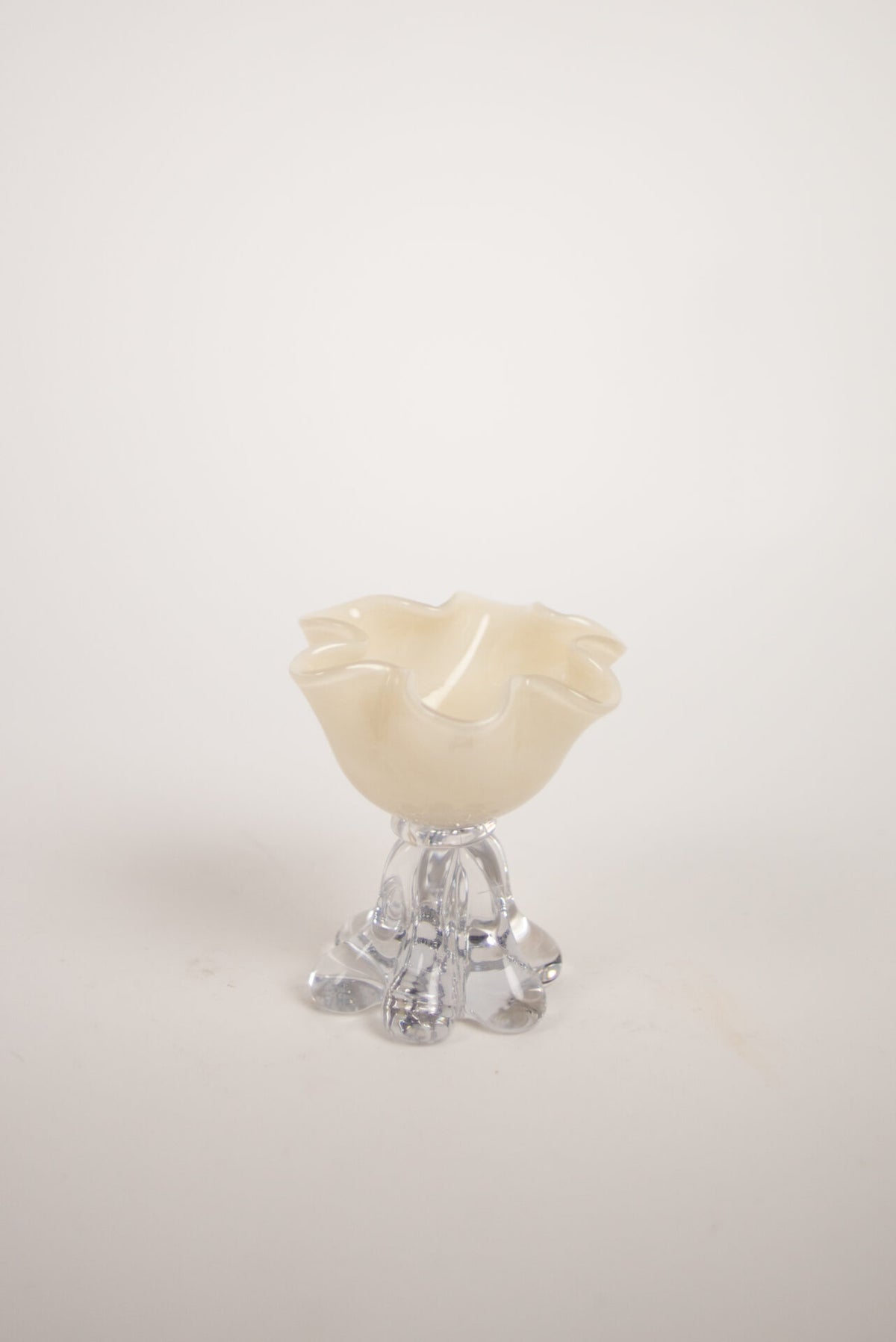 Verna off-white glass votive with wavy rim by Olsson & Jensen, 13 cm
