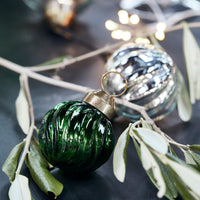 Twist Green Ornament S