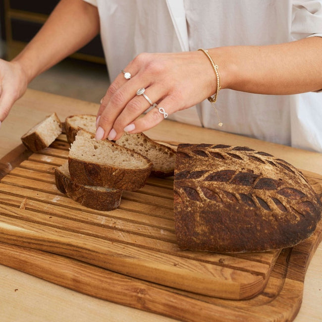Teak Wood Bread Cuttingboard