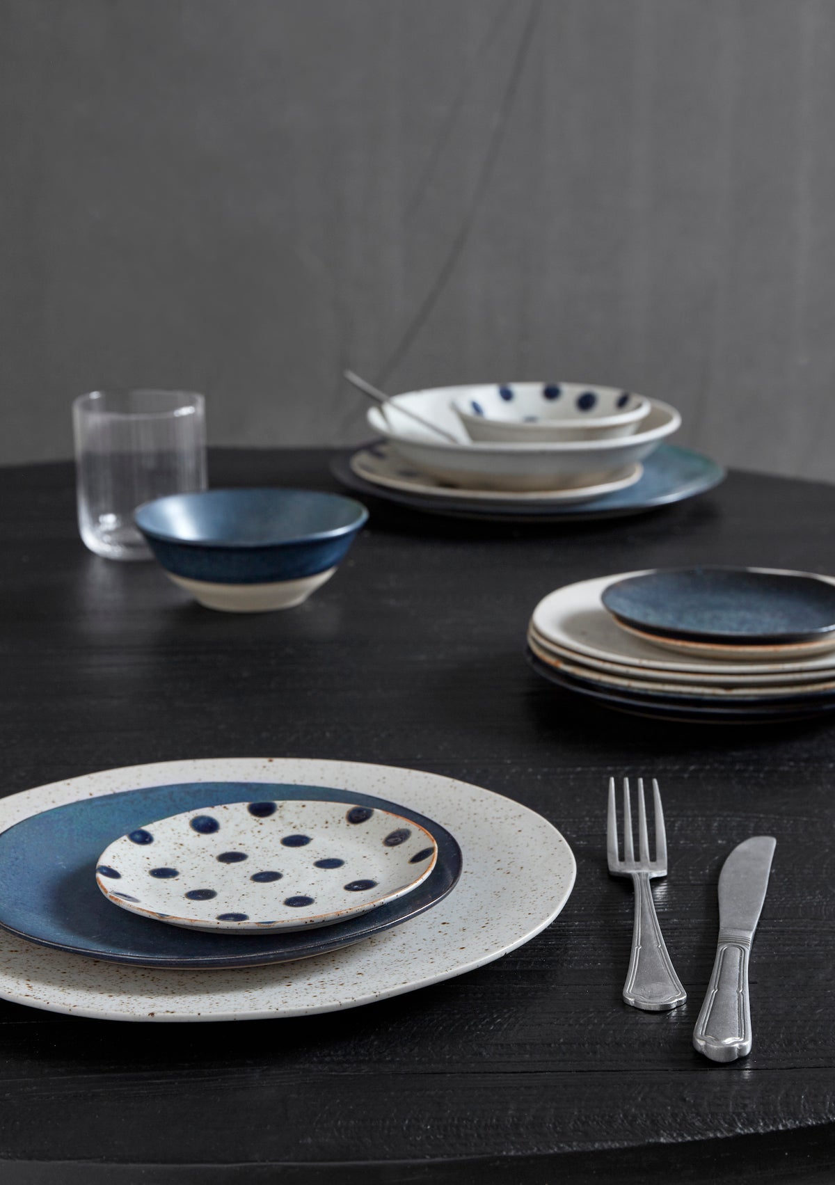 Grainy Saucer/Cake Plate Dark Blue