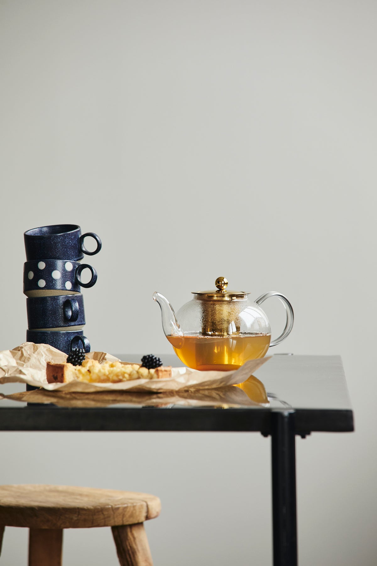 Grainy Tea Cup w Handle Dark Blue/Sand
